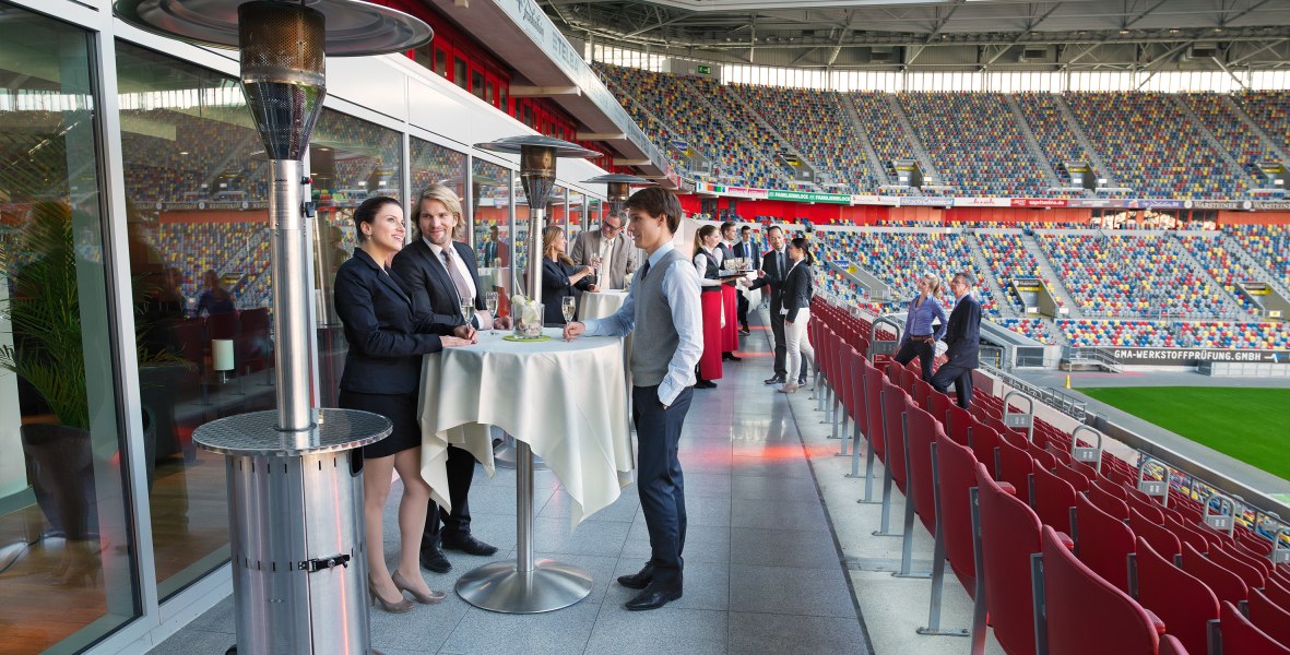 Business Club terrace, © Copyright/D.LIVE GmbH & Co. KG