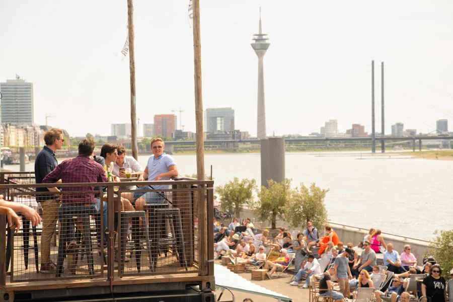 Skyline_bei_tag, © Stadtstrand Düsseldorf GmbH