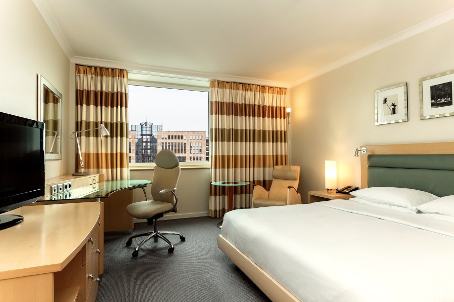 Room, © Copyright/Hilton Dusseldorf